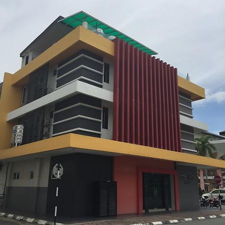 Premierz Hotel Labuan Exteriör bild