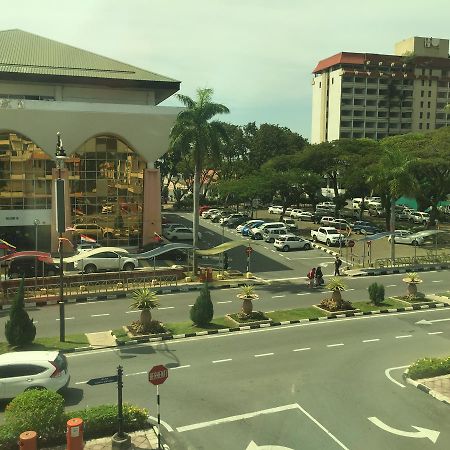Premierz Hotel Labuan Exteriör bild