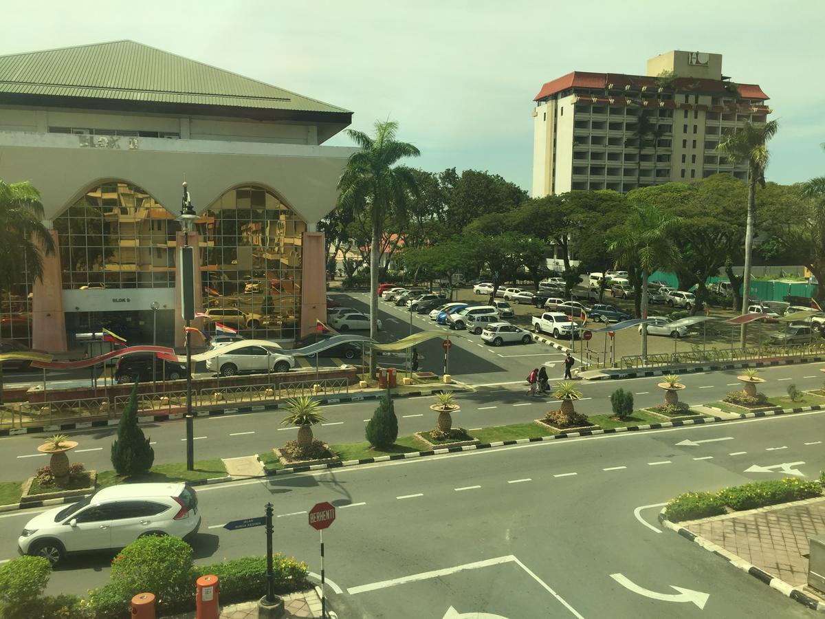 Premierz Hotel Labuan Exteriör bild