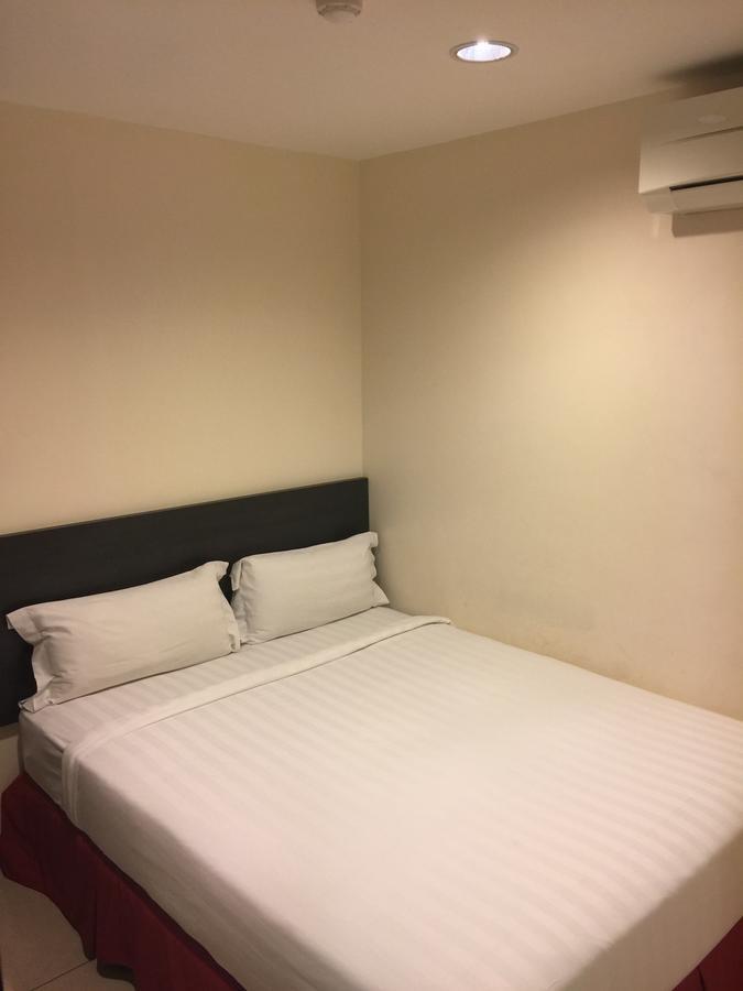 Premierz Hotel Labuan Exteriör bild